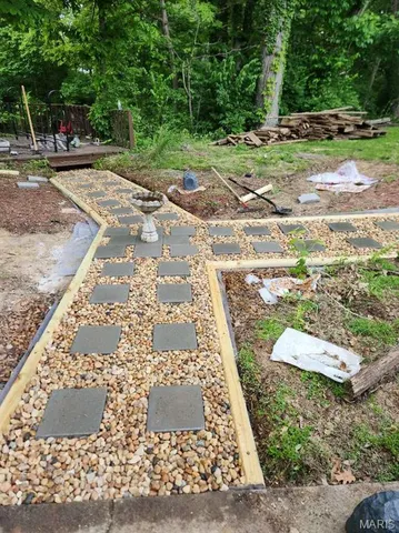 $309,000 | 221 Jubaka Drive, Fairview Heights, IL 62208