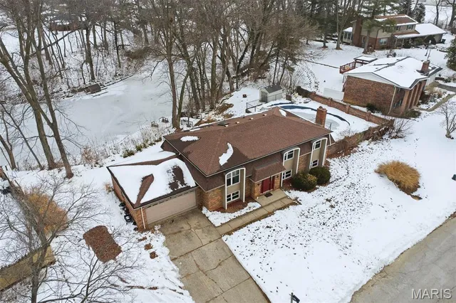 $309,000 | 221 Jubaka Drive, Fairview Heights, IL 62208
