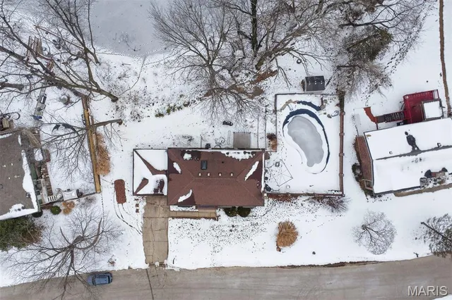 $309,000 | 221 Jubaka Drive, Fairview Heights, IL 62208