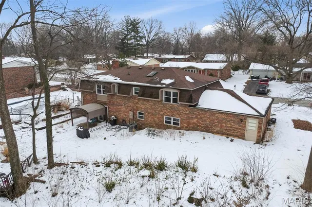 $309,000 | 221 Jubaka Drive, Fairview Heights, IL 62208