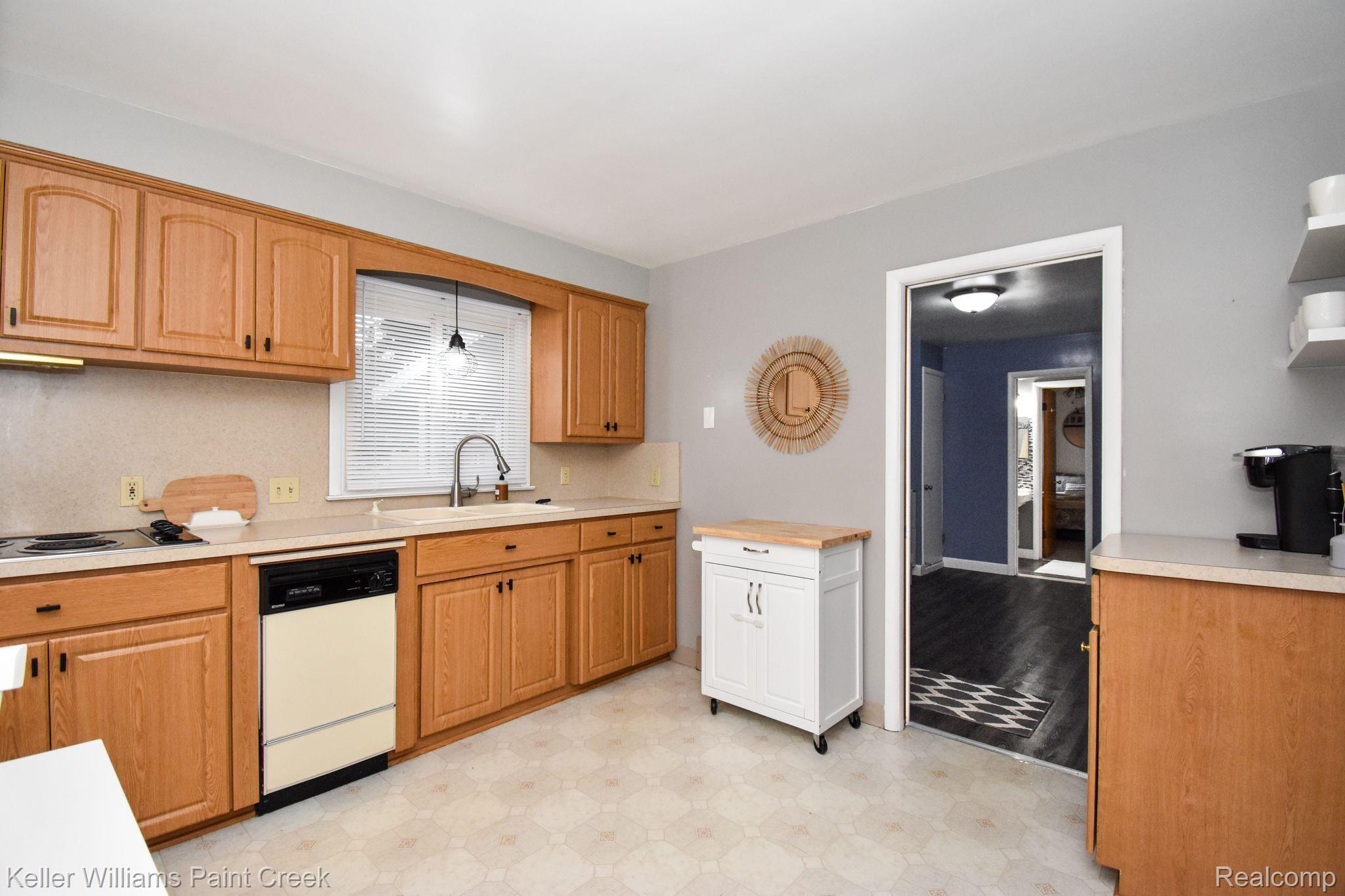 33766 Mulvey Road Fraser, MI 48026 - Photo 15 of 51 Gallery Image 15