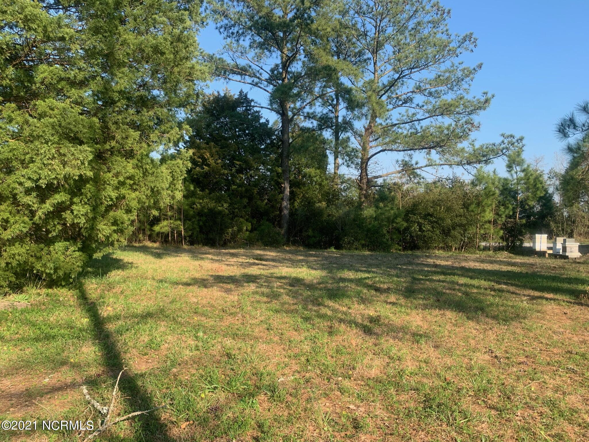 409 Riverside Drive New Bern, NC 28560 - Photo 11 of 15 409 Riverside Drive