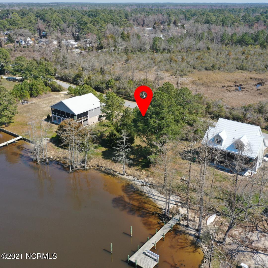 409 Riverside Drive New Bern, NC 28560 - Photo 10 of 15 409 Riverside Drive
