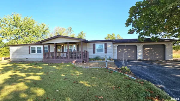 $199,999 | 14228 Lake Of Egypt Road, Marion, IL 62959
