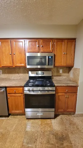 $2,800 | 213 69th Street, Unit 1, Guttenberg, NJ 07093