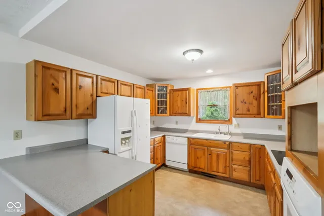 $480,000 | 256 East 1000 North, Fountaintown, IN 46130