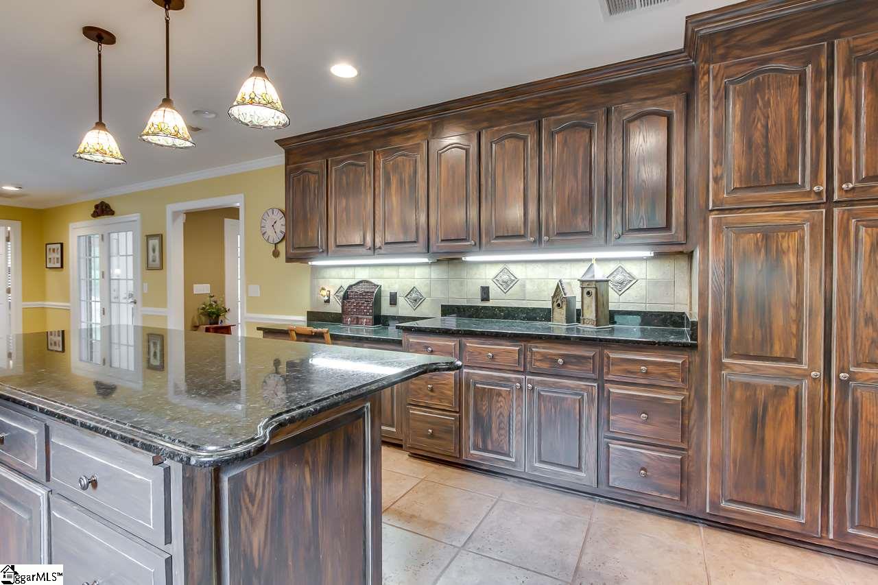 1701 Old Pendleton Road Easley, SC 29642 - Photo 11 of 35