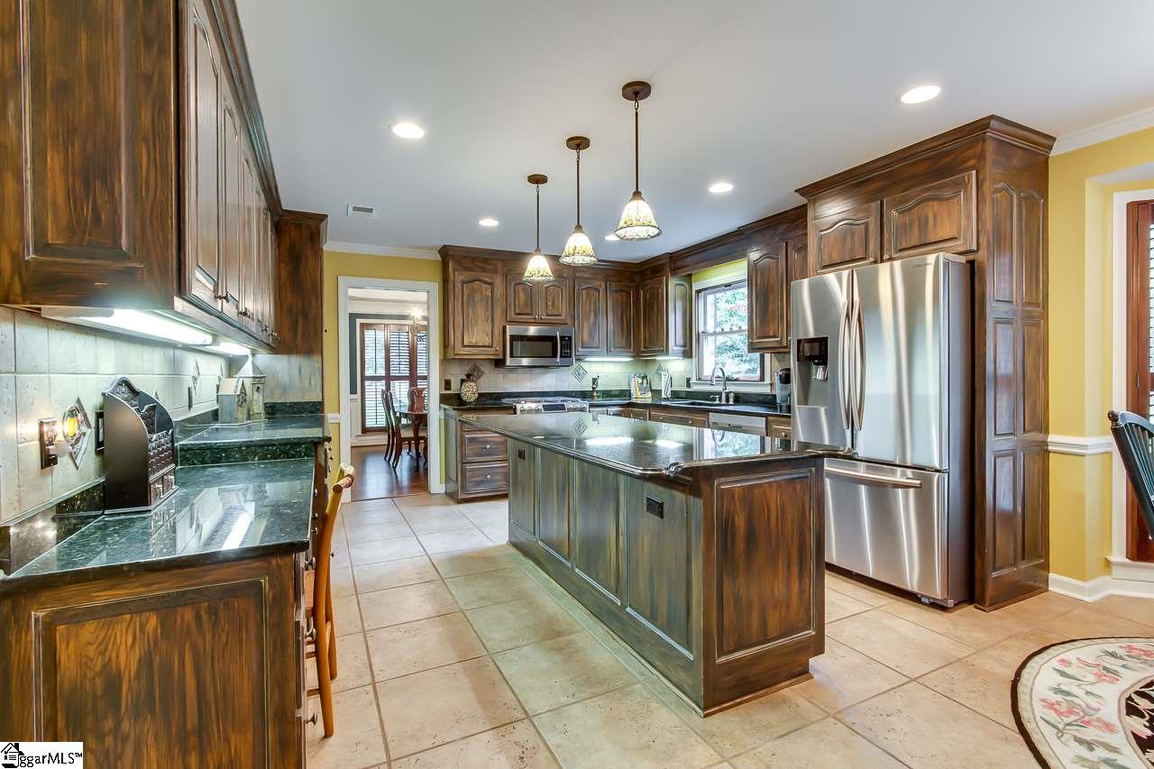 1701 Old Pendleton Road Easley, SC 29642 - Photo 9 of 35