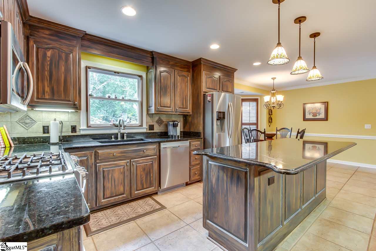 1701 Old Pendleton Road Easley, SC 29642 - Photo 10 of 35
