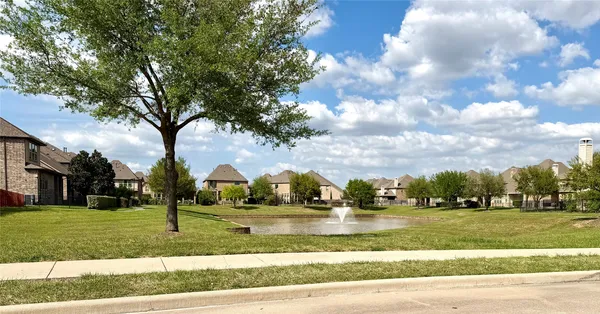 $710,000 | 2117 Arrowood Glen Drive, Houston, TX 77077