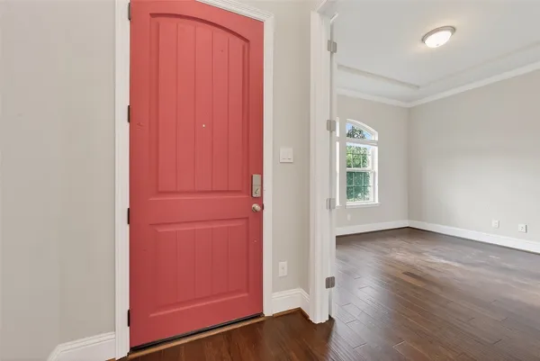 $710,000 | 2117 Arrowood Glen Drive, Houston, TX 77077