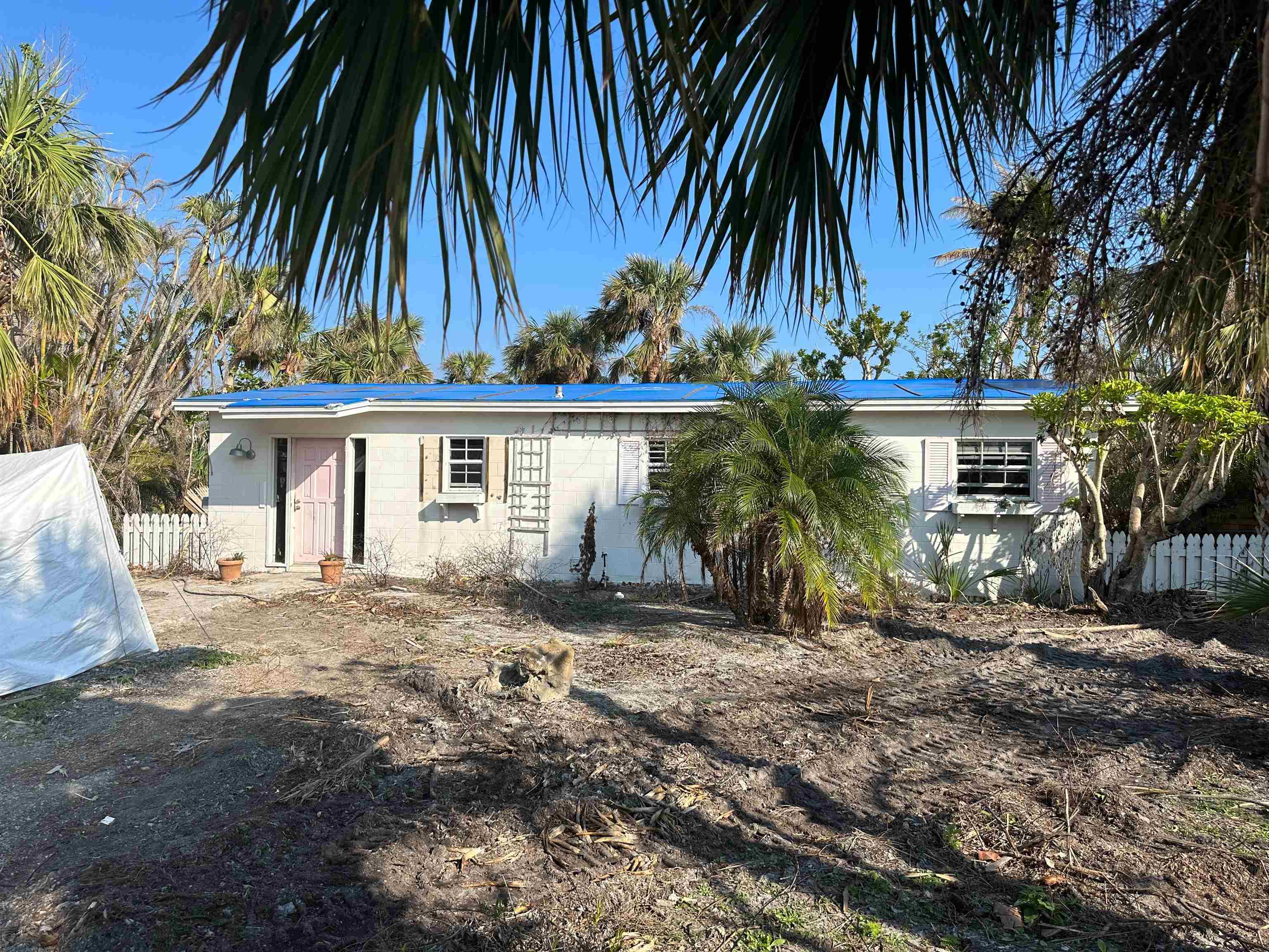 860 Rabbit Road Sanibel, FL 33957 - Photo 1 of 8 Gallery Image 1