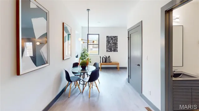 $414,900 | 4322 Swan Avenue, St. Louis, MO 63110