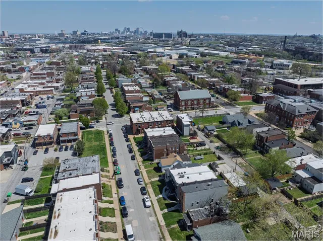 $414,900 | 4322 Swan Avenue, St. Louis, MO 63110