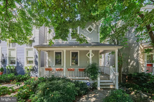 $4,950 | 4806 41st Street Northwest, Washington, DC 20016