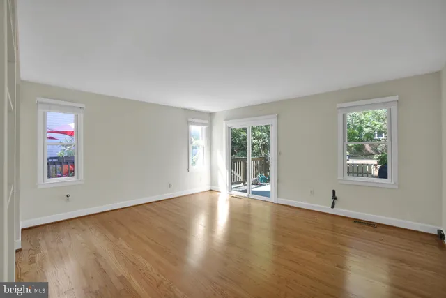 $4,950 | 4806 41st Street Northwest, Washington, DC 20016