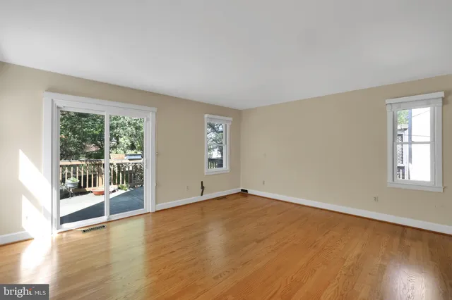 $4,950 | 4806 41st Street Northwest, Washington, DC 20016