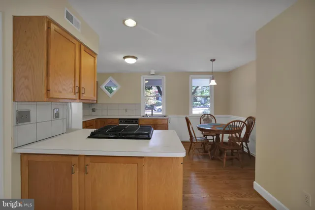 $4,950 | 4806 41st Street Northwest, Washington, DC 20016