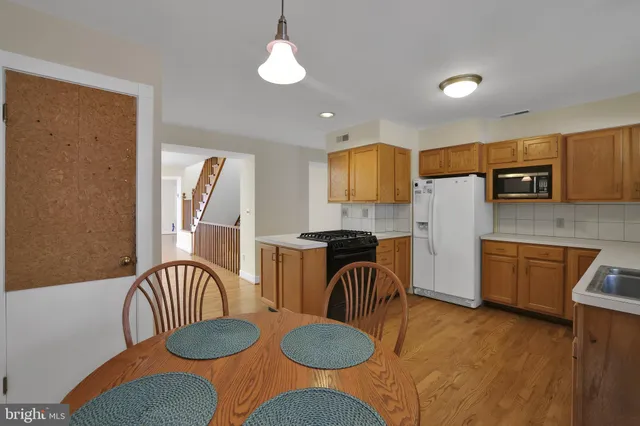 $4,950 | 4806 41st Street Northwest, Washington, DC 20016