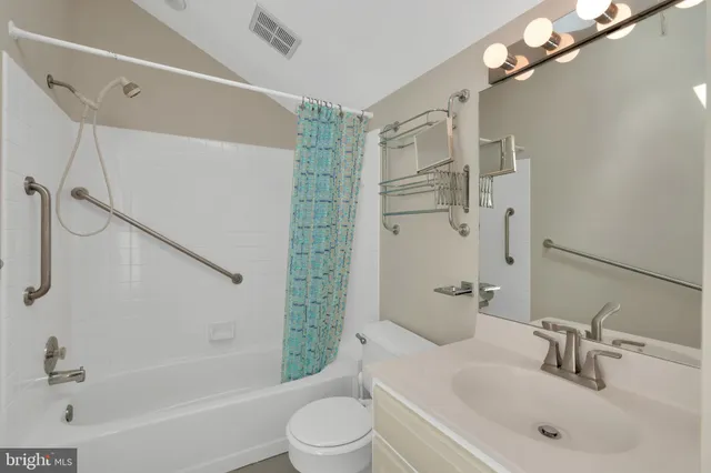 $4,950 | 4806 41st Street Northwest, Washington, DC 20016