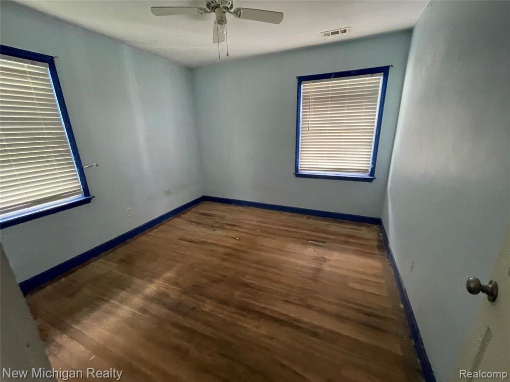 2811 Wisconsin Road Troy, MI 48083 - Photo 19 of 22