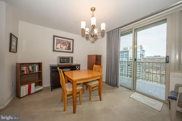 $325,000 | 1919 Chestnut Street, Unit 2903, Philadelphia, PA 19103