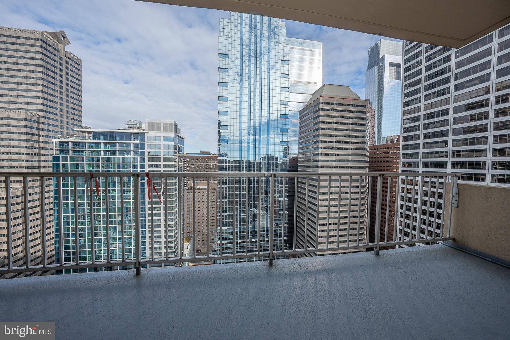 1919 Chestnut Street, Unit 2903 Philadelphia, PA 19103 - Photo 5 of 20