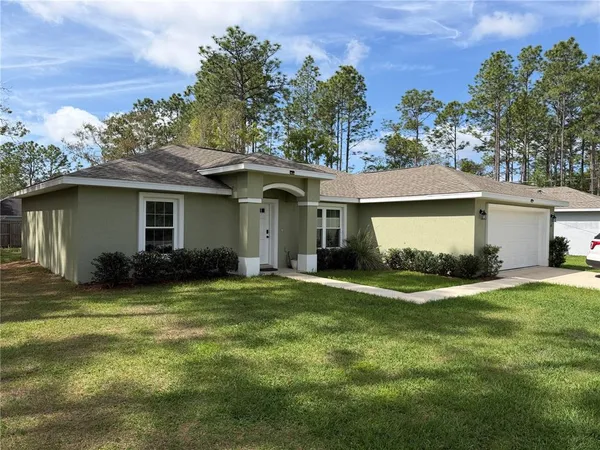 $1,725 | 1522 West Barlow Place, Dunnellon, FL 34434