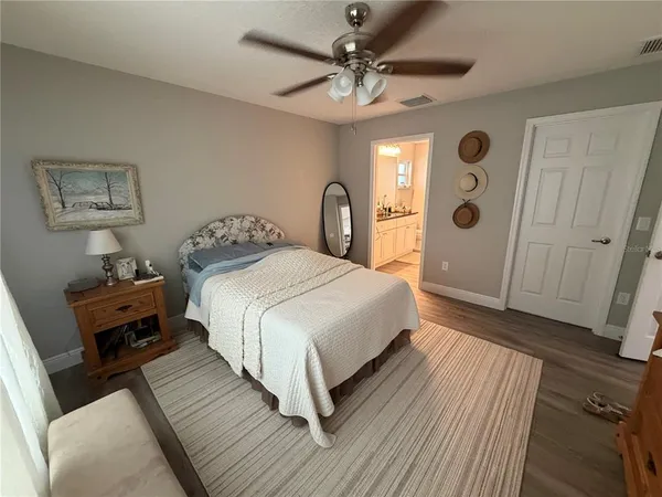 $1,725 | 1522 West Barlow Place, Dunnellon, FL 34434