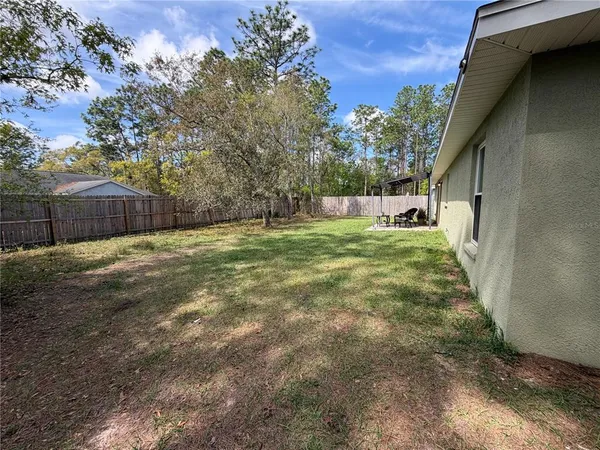 $1,725 | 1522 West Barlow Place, Dunnellon, FL 34434