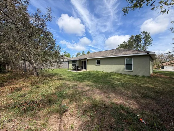 $1,725 | 1522 West Barlow Place, Dunnellon, FL 34434