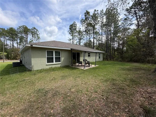 $1,725 | 1522 West Barlow Place, Dunnellon, FL 34434