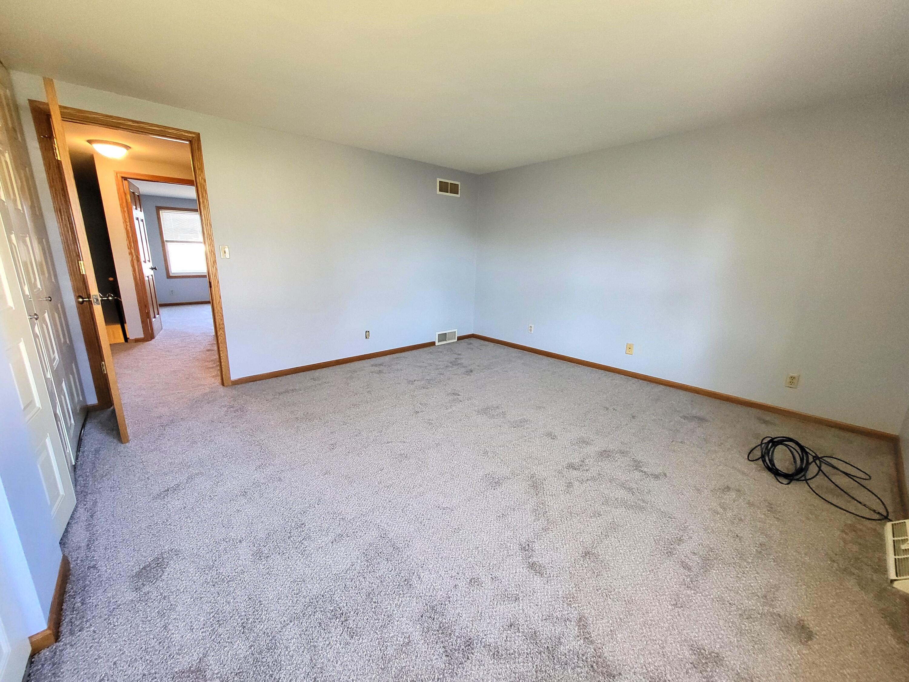 6240 West College Avenue Greendale, WI 53129 - Photo 30 of 31 Primary Bedroom