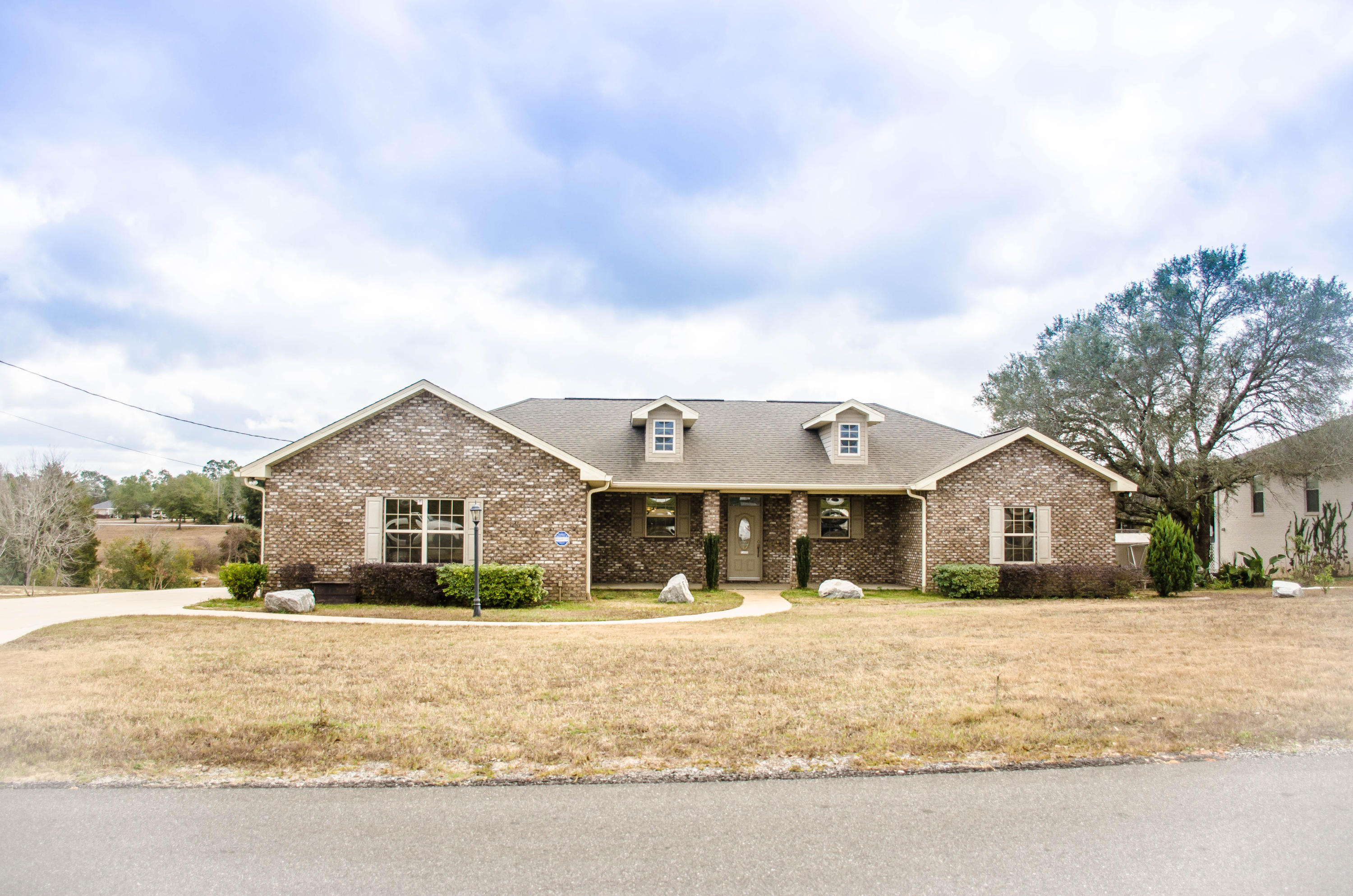 3014 Colonial Circle Crestview, FL 32539 - Photo 1 of 29 Gallery Image 1