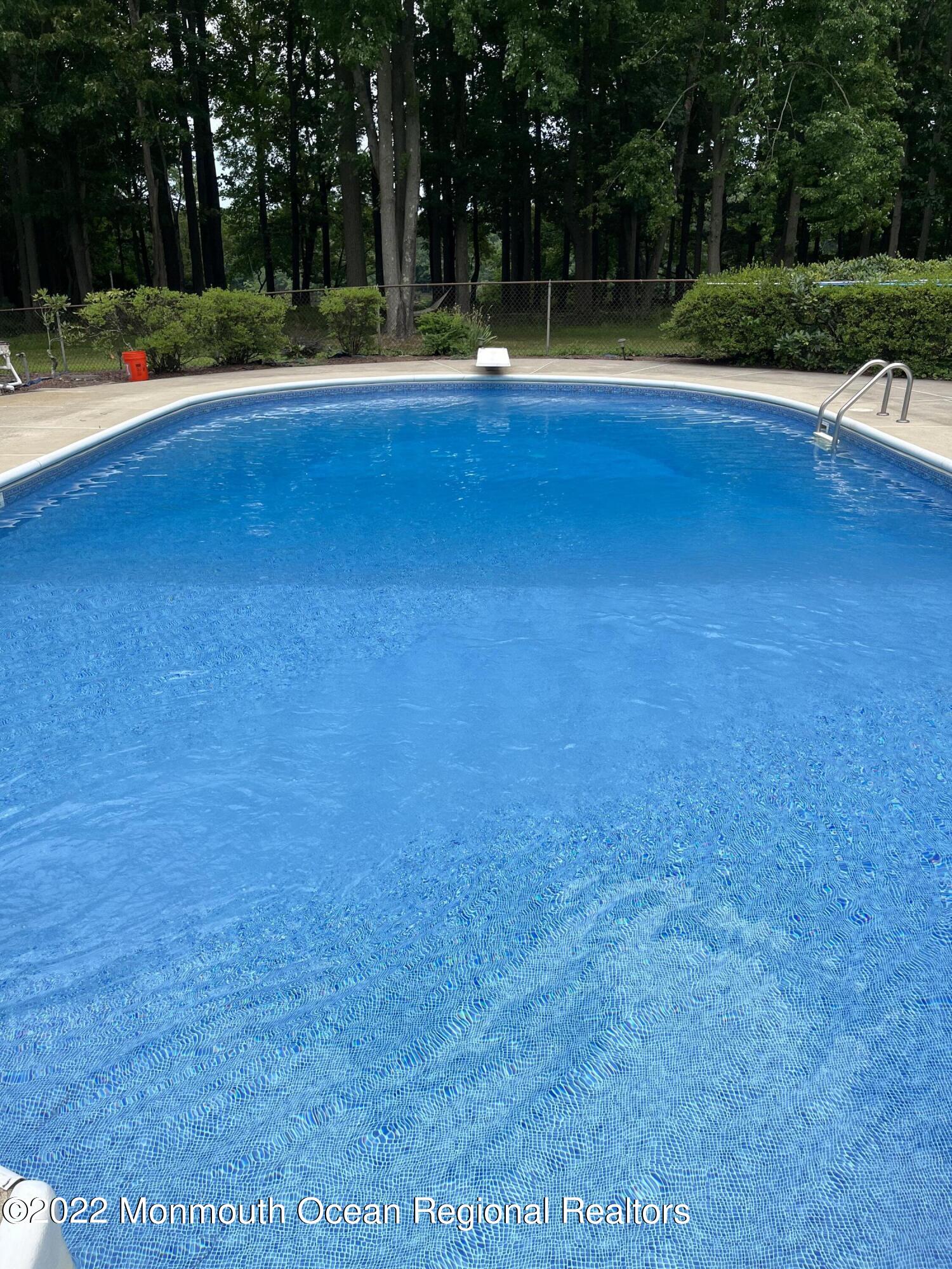 21 Beaver Dam Road Colts Neck, NJ 07722 - Photo 5 of 48 E6DB4478-C462-4C24-B4F3-D7CC8435A1C9