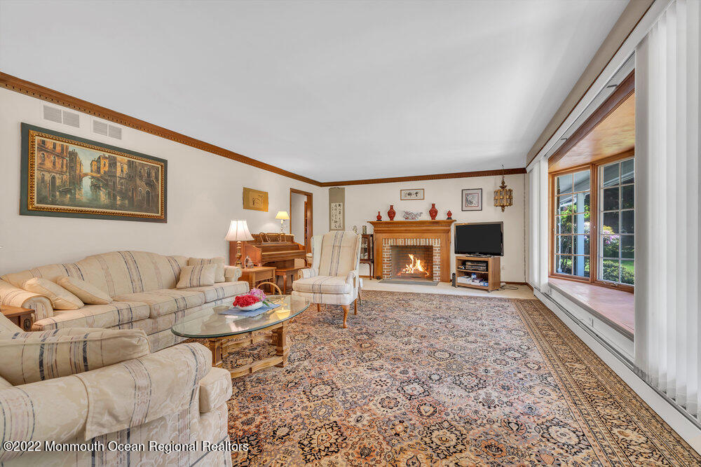 21 Beaver Dam Road Colts Neck, NJ 07722 - Photo 6 of 48 016__dsc4112-1_0