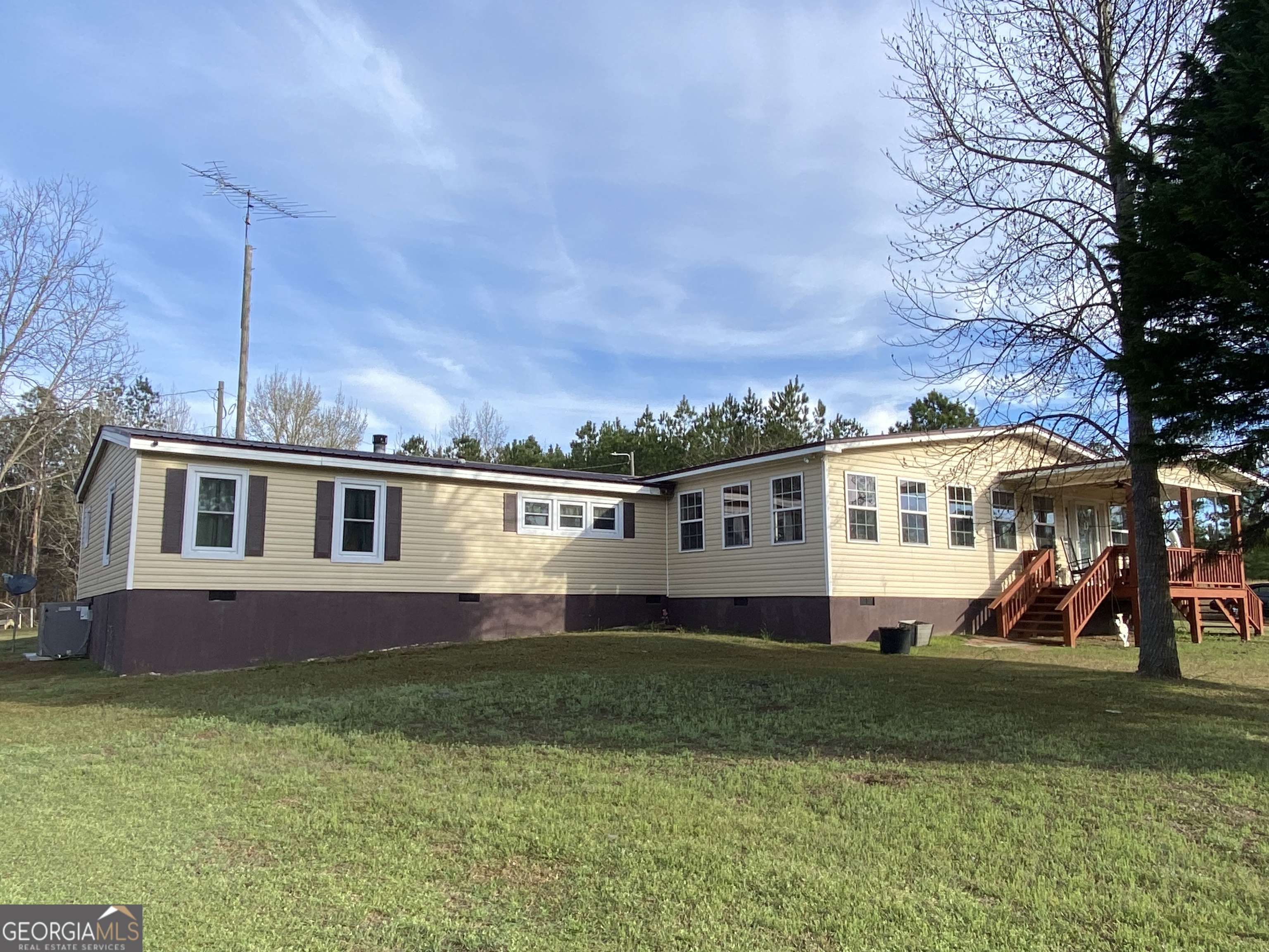 580 Centralia Rachels Road Warthen, GA 31094 - Photo 12 of 40 a front view of a house with a yard