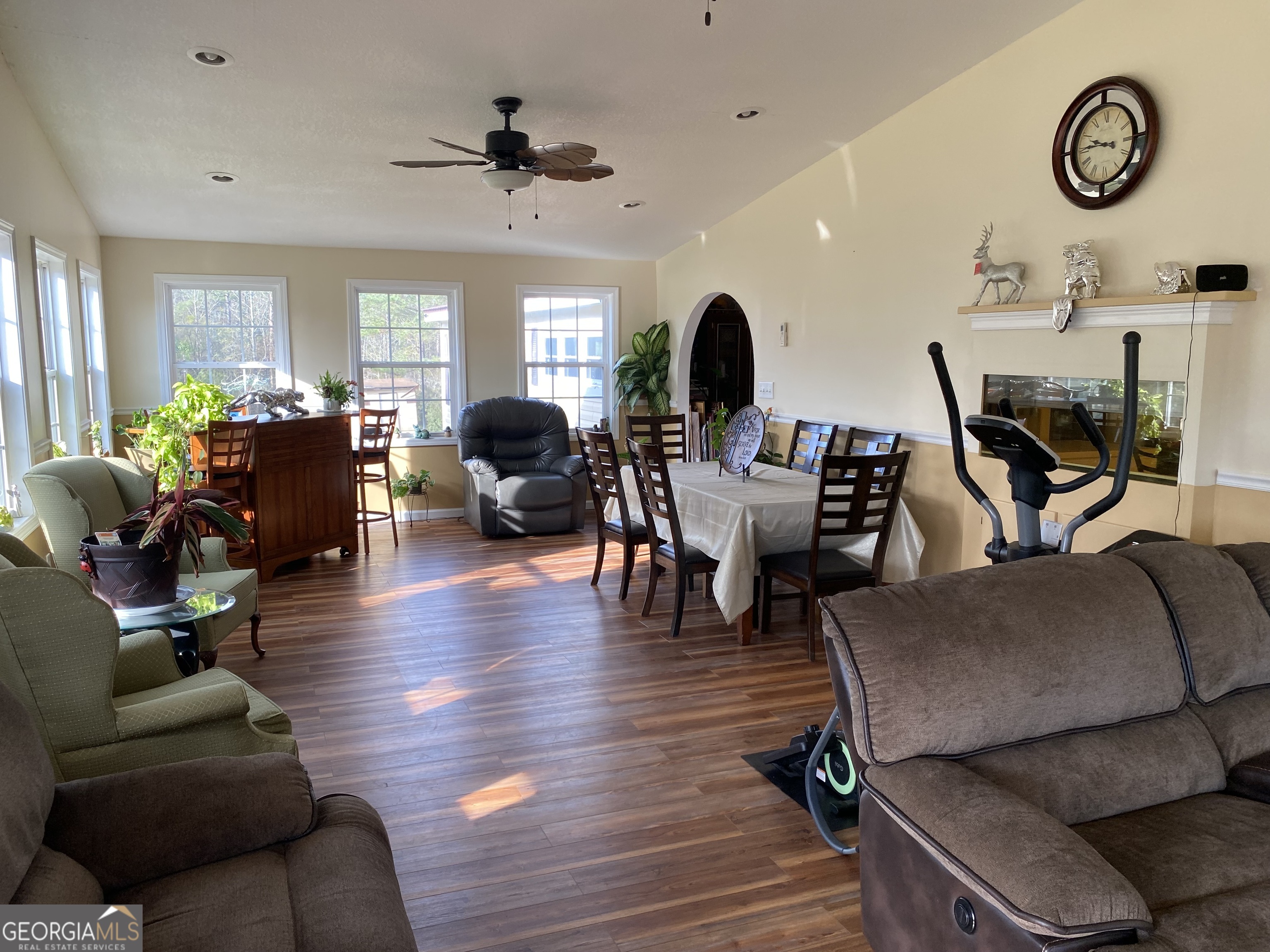 580 Centralia Rachels Road Warthen, GA 31094 - Photo 38 of 40 a living room with furniture and wooden floor