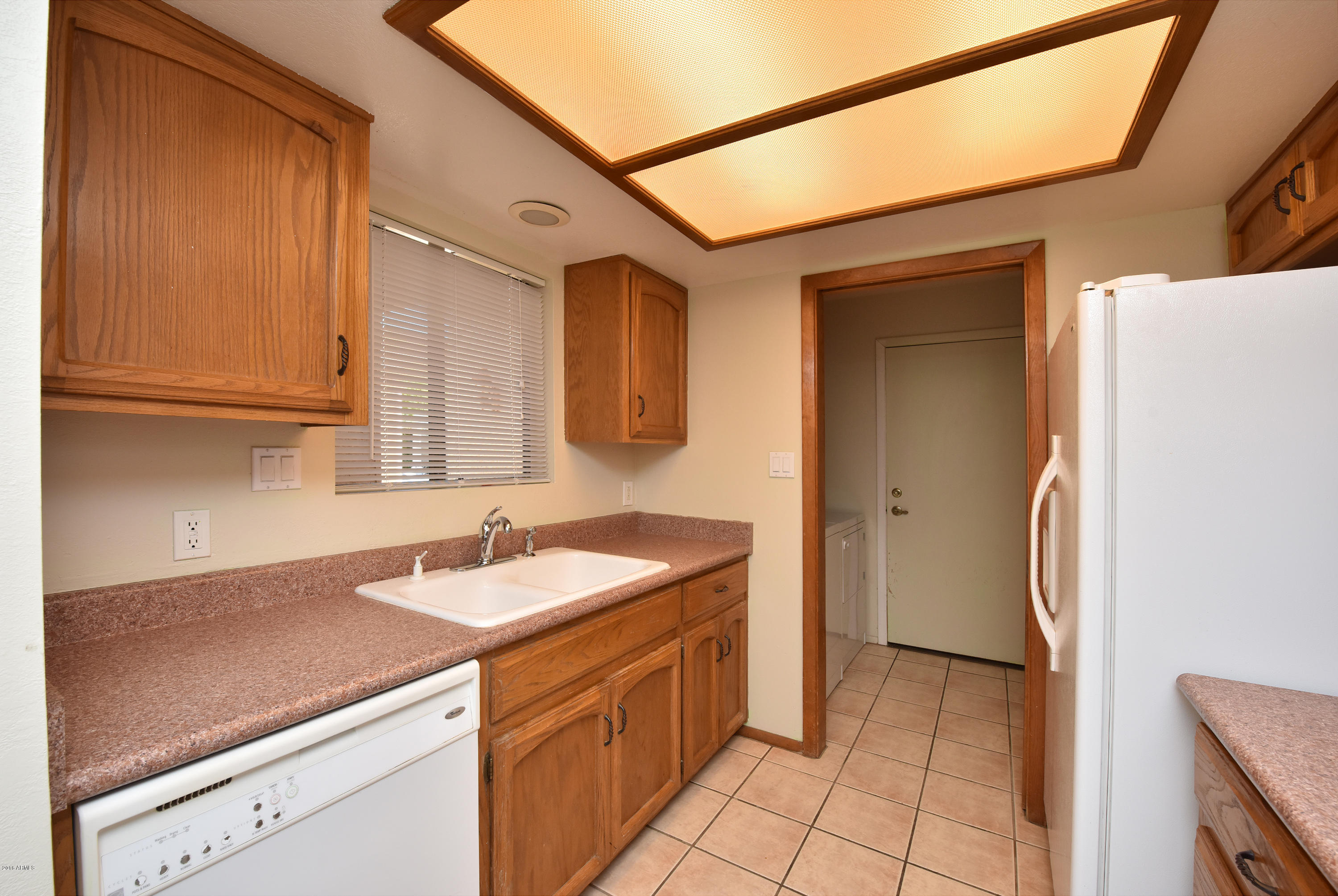 846 East Roberts Road Phoenix, AZ 85022 - Photo 20 of 45 Kitchen 3