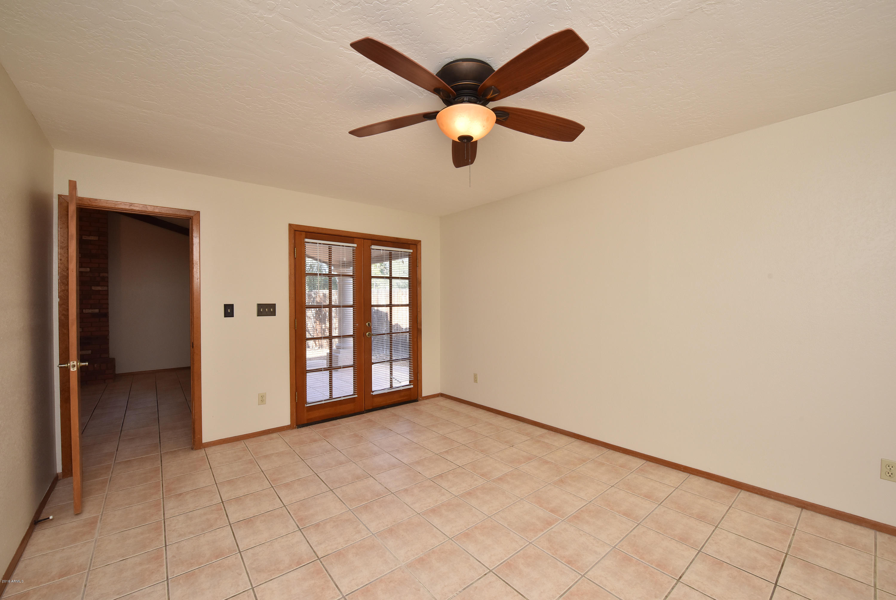 846 East Roberts Road Phoenix, AZ 85022 - Photo 23 of 45 Master 1
