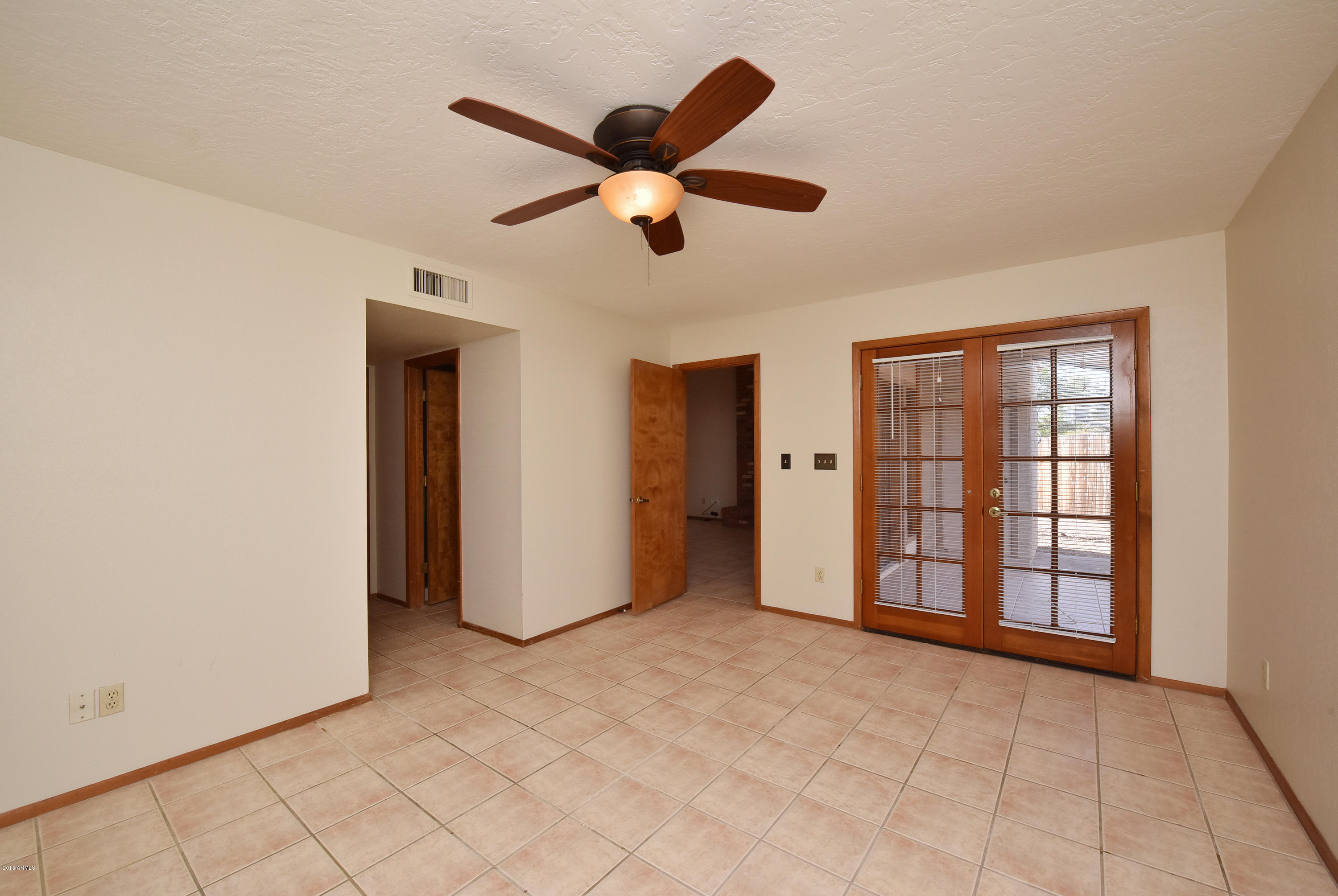 846 East Roberts Road Phoenix, AZ 85022 - Photo 24 of 45 Master 2