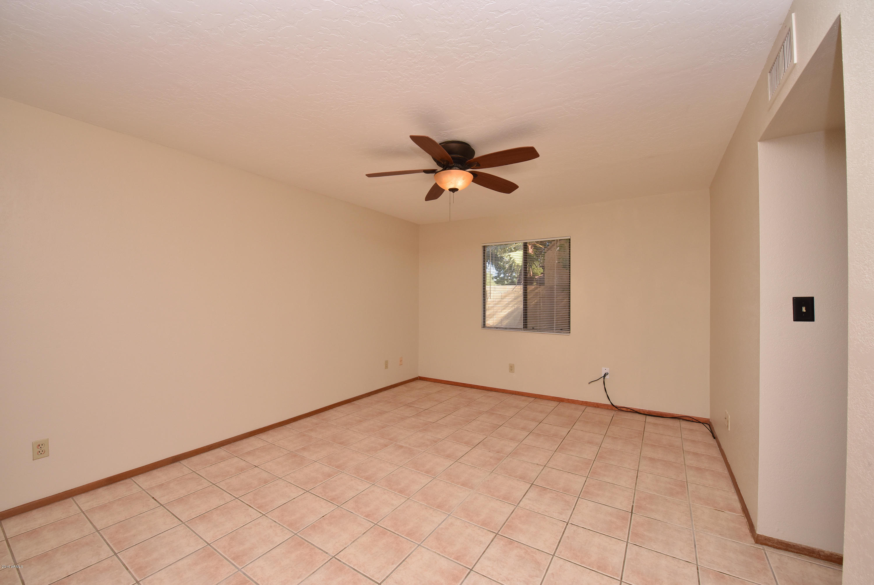 846 East Roberts Road Phoenix, AZ 85022 - Photo 25 of 45 Master 3