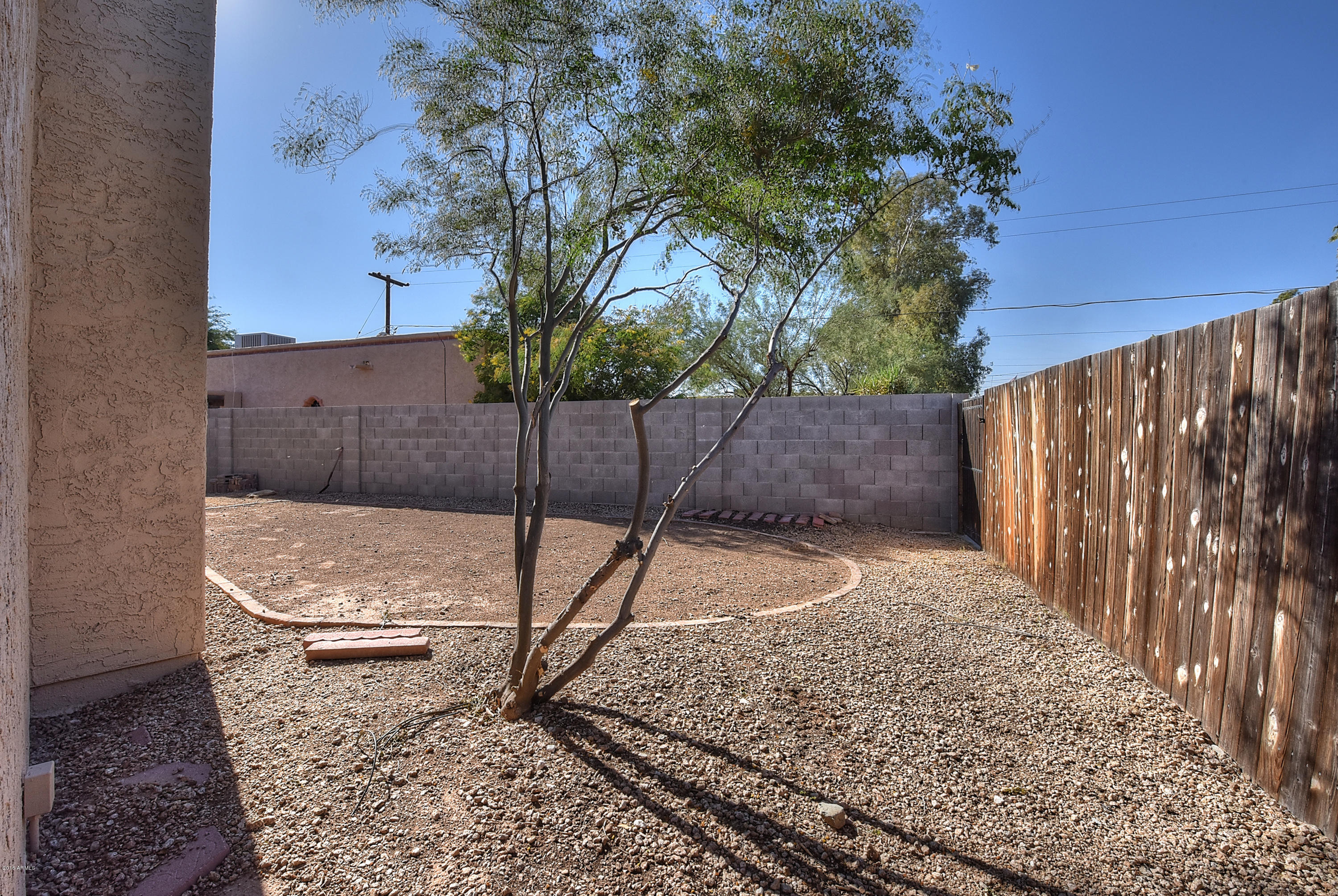 846 East Roberts Road Phoenix, AZ 85022 - Photo 37 of 45 Backyard 2