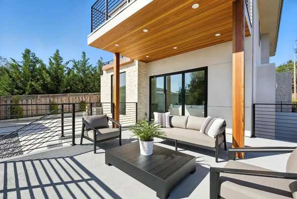 $7,850,000 | 1127 Hillslope Place, Los Altos, CA 94024