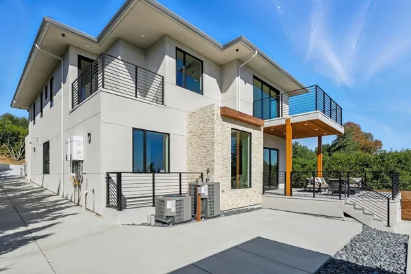 $7,850,000 | 1127 Hillslope Place, Los Altos, CA 94024
