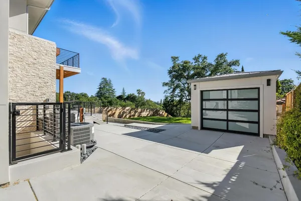 $7,850,000 | 1127 Hillslope Place, Los Altos, CA 94024