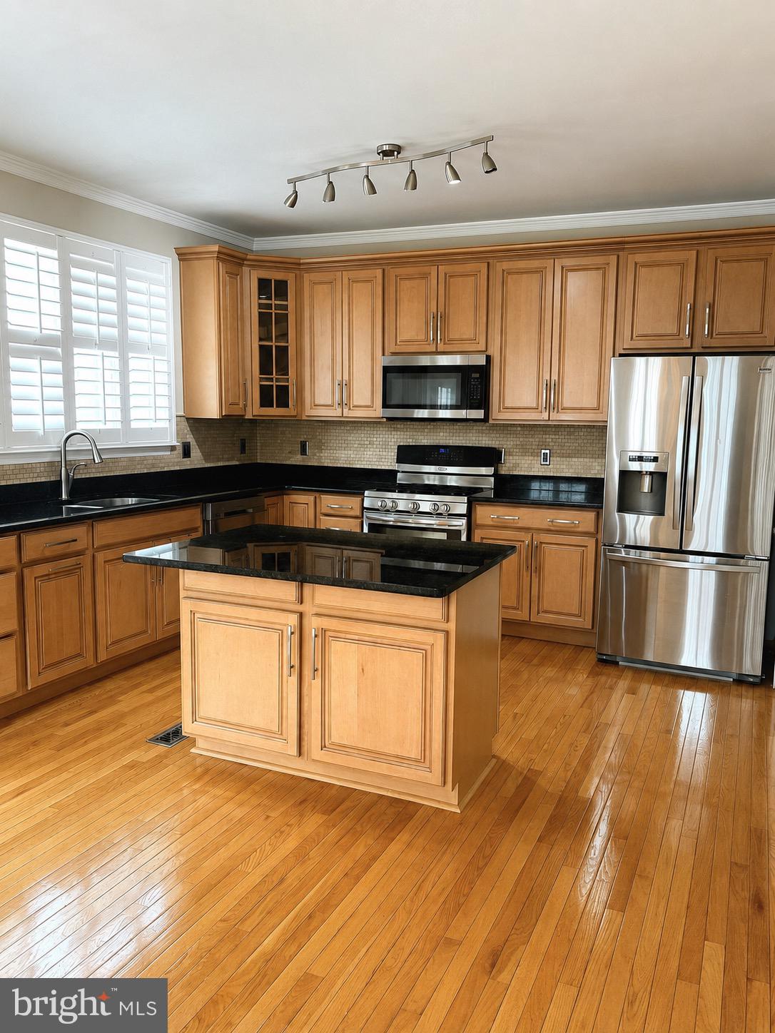 4658 Buckhorn Ridge Fairfax, VA 22030 - Photo 4 of 32 Gallery Image 4