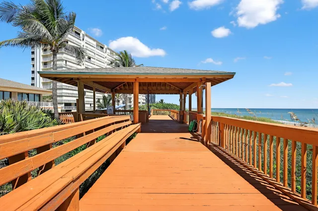 $3,200 | 10680 South Ocean Drive, Unit 105, Jensen Beach, FL 34957