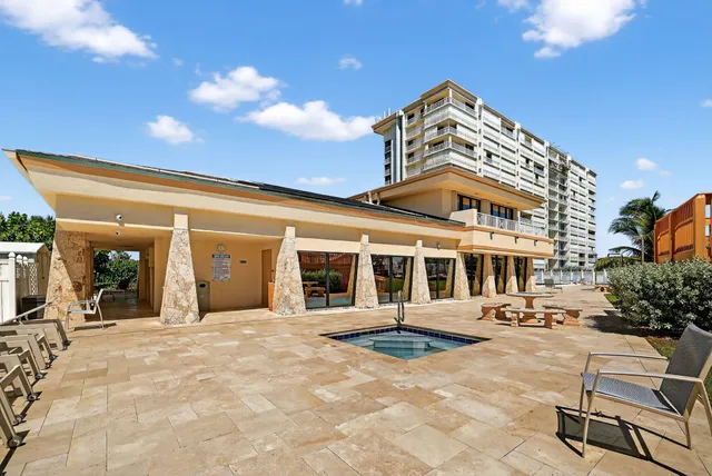 $3,200 | 10680 South Ocean Drive, Unit 105, Jensen Beach, FL 34957