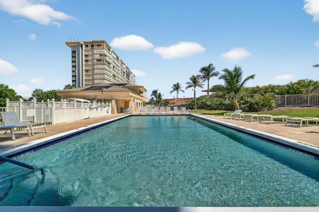 $3,200 | 10680 South Ocean Drive, Unit 105, Jensen Beach, FL 34957